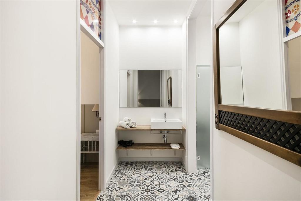 Apartment In Downtown Barcelona - Vintage Eksteriør billede